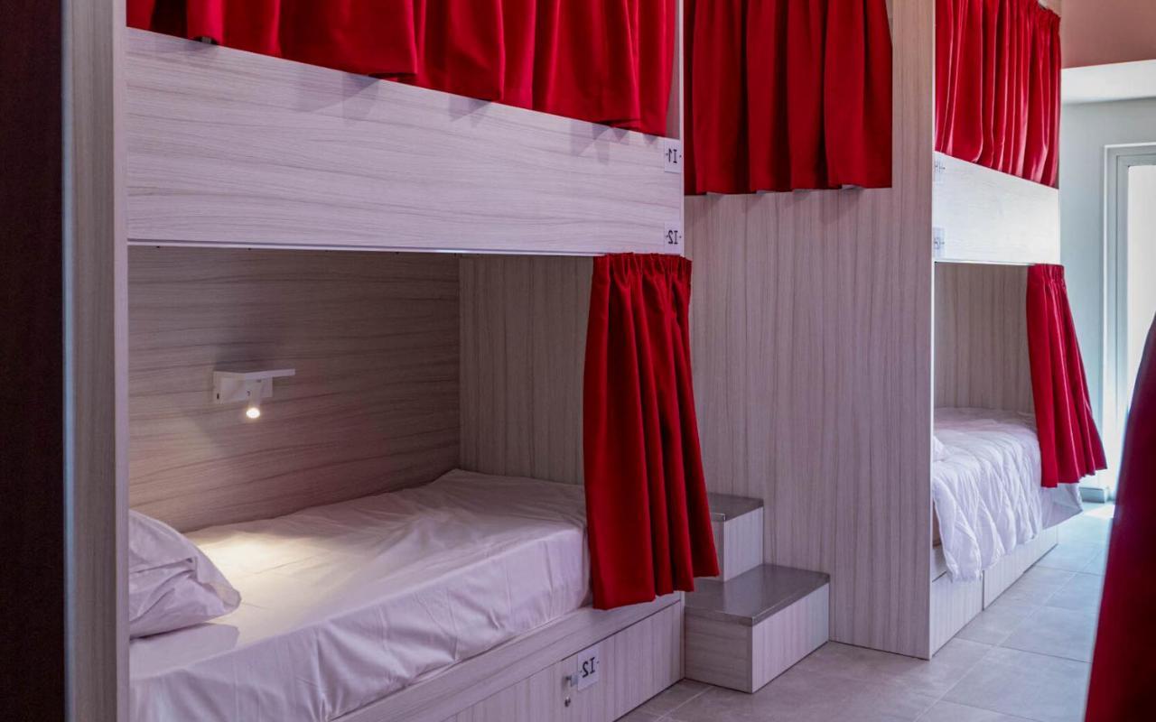 The Rose Hostel Saint Julian's ภายนอก รูปภาพ