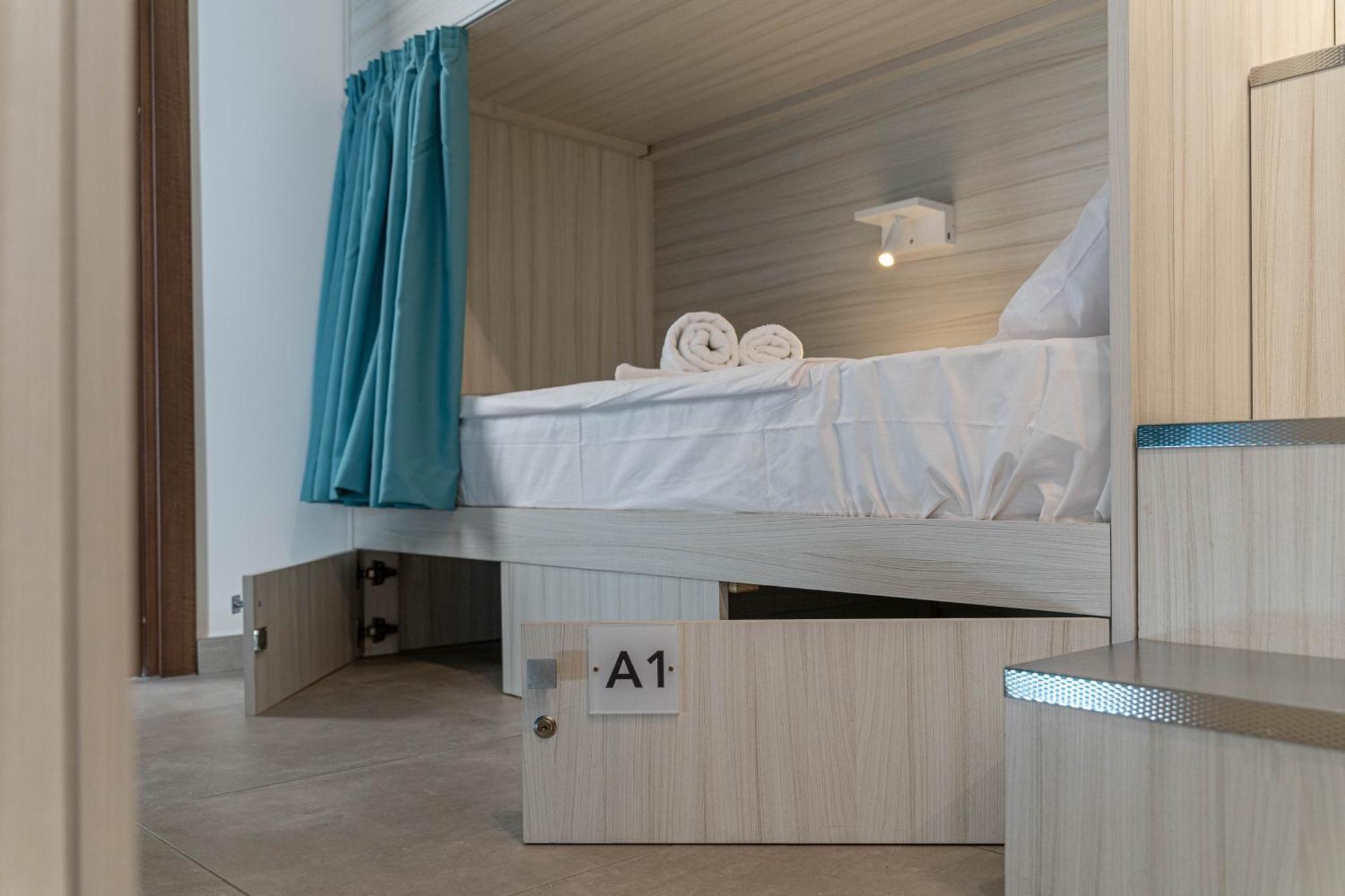 The Rose Hostel Saint Julian's ภายนอก รูปภาพ