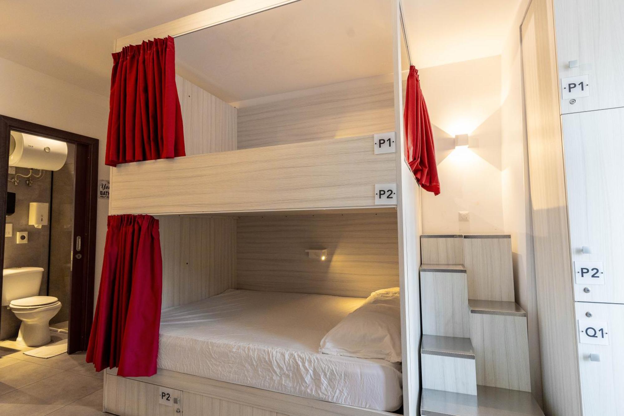 The Rose Hostel Saint Julian's ภายนอก รูปภาพ
